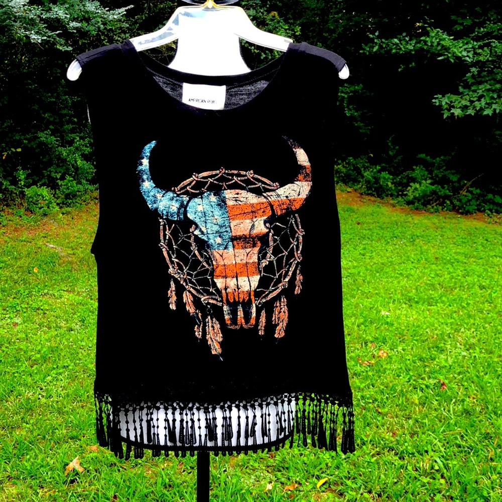 Crop Top. Clearance - Picture 2 of 8